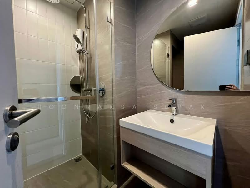 Reference Sathorn-Wongwianyai, Bangkok, Krung Thonburi 2 Alley, Bang Lam Phu Lang, Khlong San, Bangkok, 1 Bedroom, 32 sqm, Condo For Rent, by Boonraksa Sopak, 500468489 - DDproperty.com