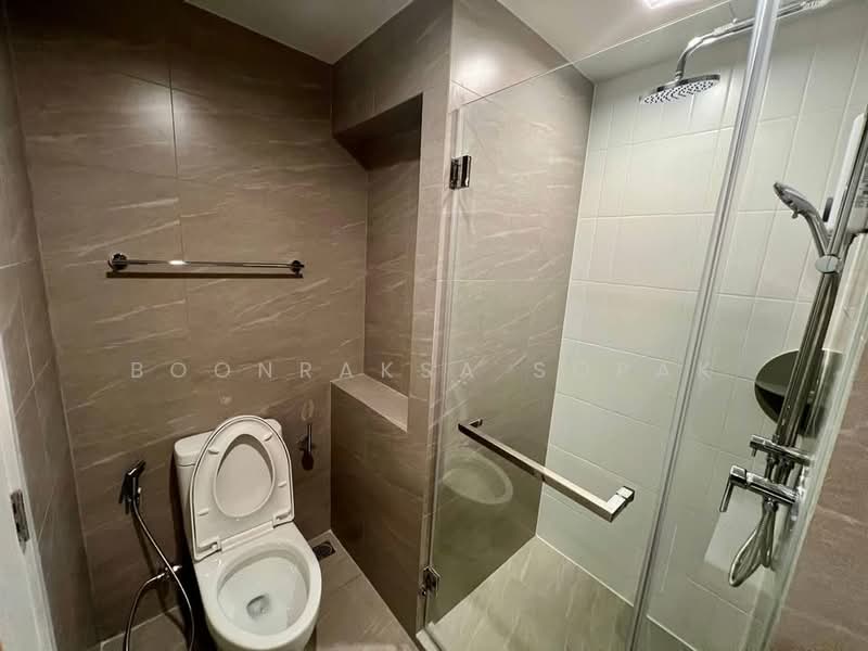 Reference Sathorn-Wongwianyai, Bangkok, Krung Thonburi 2 Alley, Bang Lam Phu Lang, Khlong San, Bangkok, 1 Bedroom, 32 sqm, Condo For Rent, by Boonraksa Sopak, 500468489 - DDproperty.com