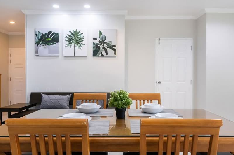 Fifty Fifth Tower, Bangkok, 84 Soi Sukhumvit 55, Sukhumvit Road, Khlong Tan Nua, Watthana, Bangkok, 3 Bedrooms, 223 sqm, Condo For Rent, by Boonraksa Sopak, 500468491 - DDproperty.com