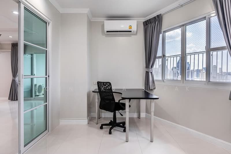 Fifty Fifth Tower, Bangkok, 84 Soi Sukhumvit 55, Sukhumvit Road, Khlong Tan Nua, Watthana, Bangkok, 3 Bedrooms, 223 sqm, Condo For Rent, by Boonraksa Sopak, 500468491 - DDproperty.com