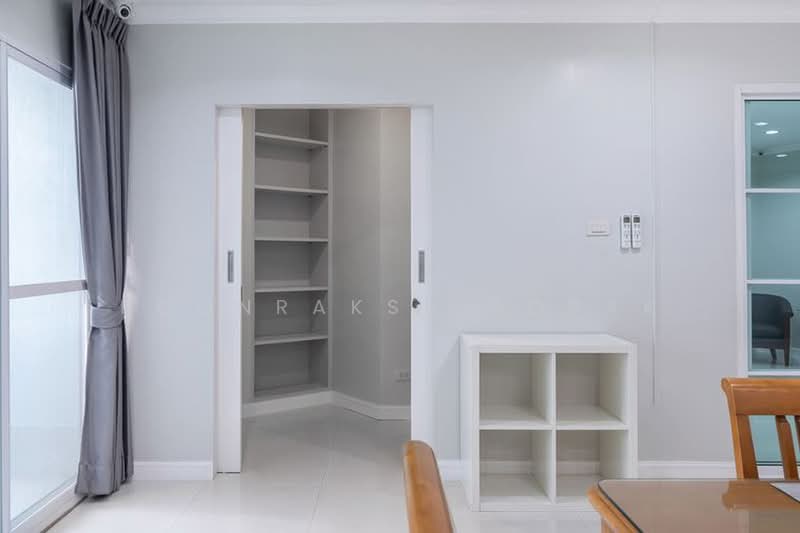 Fifty Fifth Tower, Bangkok, 84 Soi Sukhumvit 55, Sukhumvit Road, Khlong Tan Nua, Watthana, Bangkok, 3 Bedrooms, 223 sqm, Condo For Rent, by Boonraksa Sopak, 500468491 - DDproperty.com