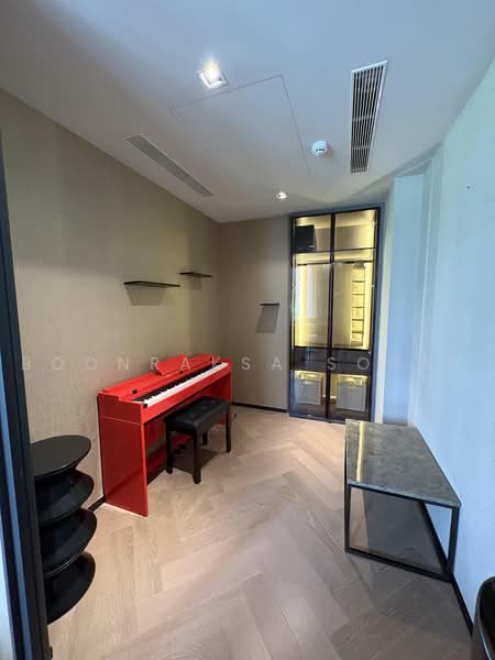The Reserve 61 Hideaway, Bangkok, 92 Sukhumvit 61, Khlong Tan Nua, Watthana, Bangkok, 1 Bedroom, 64 sqm, Condo For Rent, by Boonraksa Sopak, 500468500 - DDproperty.com