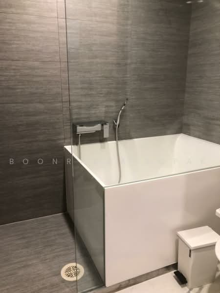 Siamese Exclusive Sukhumvit 31, Bangkok, 75 Soi Sukhumvit 31, Khlong Tan Nua, Watthana, Bangkok, 1 Bedroom, 64 sqm, Condo For Rent, by Boonraksa Sopak, 500468509 - DDproperty.com