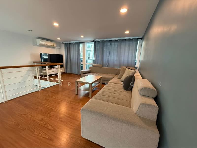 undefined, Bangkok, Wang Thonglang, Bangkok, 3 Bedrooms, 330 sqm, Townhouse For Rent, by Boonraksa Sopak, 500468516 - DDproperty.com
