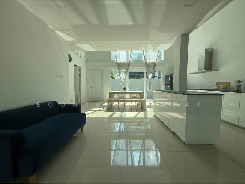 undefined, Bangkok, Wang Thonglang, Bangkok, 3 Bedrooms, 330 sqm, Townhouse For Rent, by Boonraksa Sopak, 500468516 - DDproperty.com