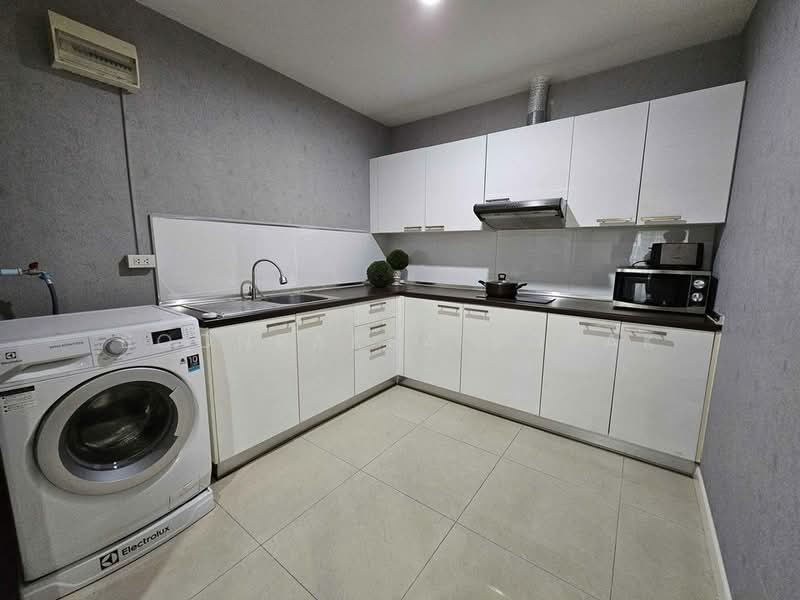 Baan Klang Krung Resort (Ratchada 7) : บ้านกลางกรุงรีสอร์ท รัชดา ซอย7, กรุงเทพ, 7 ซอย รัชดาภิเษก, ดินแดง, กรุงเทพ, 100 ตร.ม., คอนโด ให้เช่า, โดย Boonraksa Sopak, 500468538 - DDproperty.com
