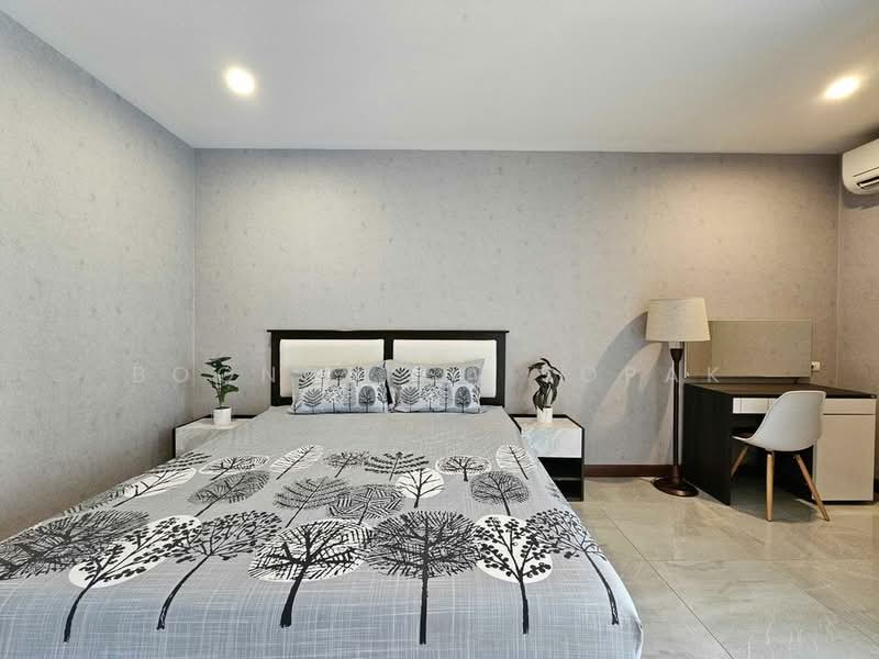 Baan Klang Krung Resort (Ratchada 7), Bangkok, 7 Ratchadaphisek Road, Din Daeng, Bangkok, 2 Bedrooms, 100 sqm, Condo For Rent, by Boonraksa Sopak, 500468538 - DDproperty.com