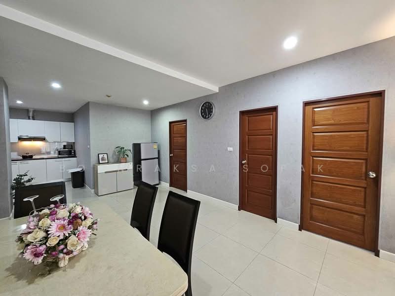 Baan Klang Krung Resort (Ratchada 7), Bangkok, 7 Ratchadaphisek Road, Din Daeng, Bangkok, 2 Bedrooms, 100 sqm, Condo For Rent, by Boonraksa Sopak, 500468538 - DDproperty.com