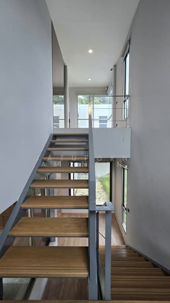 Baan Krisadanakon 25, Bangkok, Sai Kong Din Tai, Khlong Sam Wa, Bangkok, 5 Bedrooms, 500 sqm, Single Detached House For Sale, by Jatuporn Amonsin, 500468544 - DDproperty.com