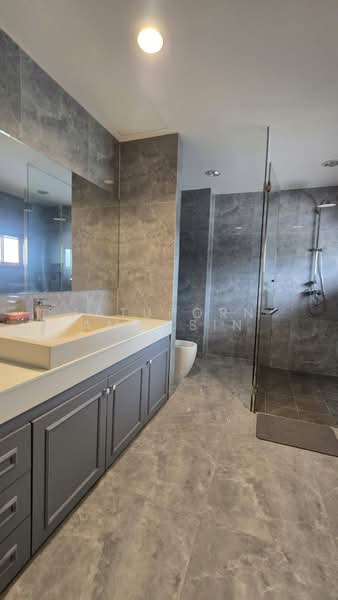 Baan Krisadanakon 25, Bangkok, Sai Kong Din Tai, Khlong Sam Wa, Bangkok, 5 Bedrooms, 500 sqm, Single Detached House For Sale, by Jatuporn Amonsin, 500468544 - DDproperty.com