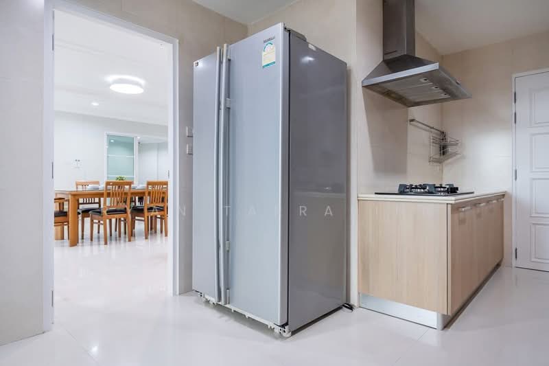 Fifty Fifth Tower, Bangkok, 84 Soi Sukhumvit 55, Sukhumvit Road, Khlong Tan Nua, Watthana, Bangkok, 3 Bedrooms, 223 sqm, Condo For Rent, by Ryan Tarrarinn, 500468547 - DDproperty.com