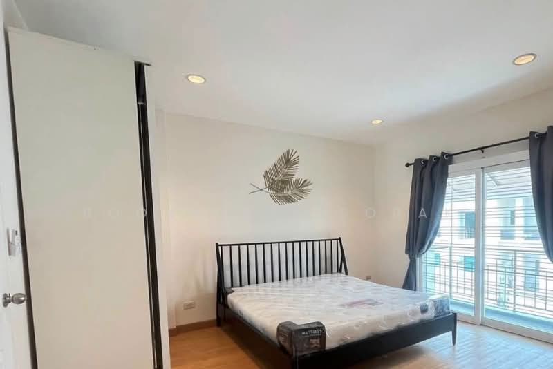Grandity Sathupradit, Bangkok, Sathupradit Road, Bang Klo, Bang Kho Laem, Bangkok, 4 Bedrooms, 200 sqm, Townhouse For Rent, by Boonraksa Sopak, 500468594 - DDproperty.com