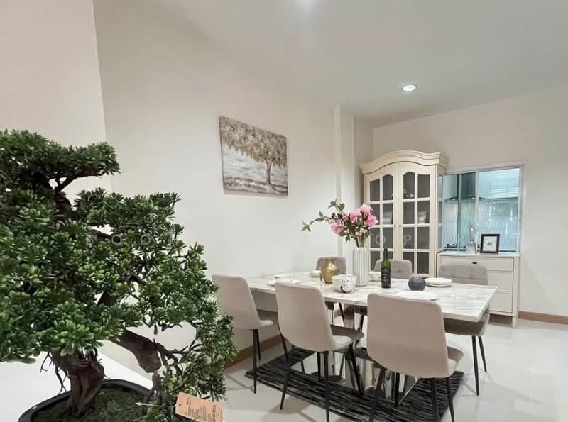 Grandity Sathupradit, Bangkok, Sathupradit Road, Bang Klo, Bang Kho Laem, Bangkok, 4 Bedrooms, 200 sqm, Townhouse For Rent, by Boonraksa Sopak, 500468594 - DDproperty.com