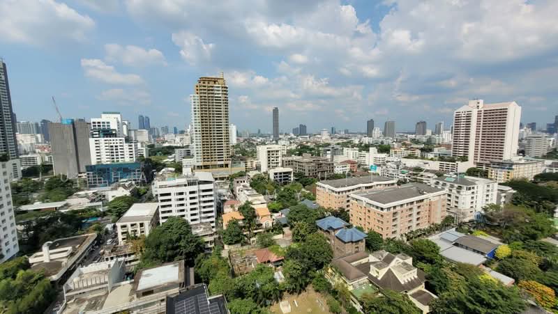 Royal Castle Sukhumvit, Bangkok, 30 Soi Sukhumvit 39, Khlongtoei Nua, Watthana, Bangkok, 3 Bedrooms, 160 sqm, Condo For Rent, by Juthabhorn Uppachit (Amy), 500468691 - DDproperty.com