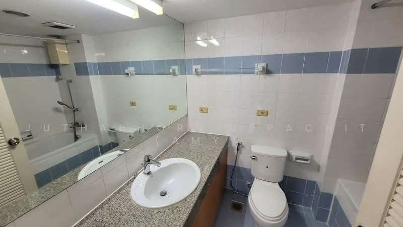 Royal Castle Sukhumvit, Bangkok, 30 Soi Sukhumvit 39, Khlongtoei Nua, Watthana, Bangkok, 3 Bedrooms, 160 sqm, Condo For Rent, by Juthabhorn Uppachit (Amy), 500468691 - DDproperty.com