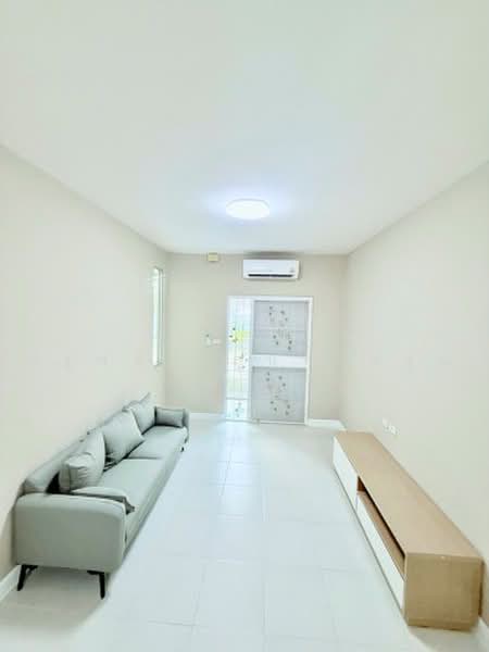 ไม่พบโครงการ, Bangkok, ลาดปลาเค้า เกษตร-นวมินทร์ รามอินทรา, Chorake Bua, Lat Phrao, Bangkok, 3 Bedrooms, 200 sqm, Townhouse For Rent, by ณัฐพงศ์ สุนทรอรุณ, 500468719 - DDproperty.com