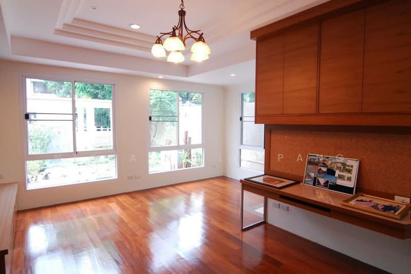 4-BR House, Bangkok, Samsen Nai, Phaya Thai, Bangkok, 4 Bedrooms, 320 sqm, Single Detached House For Sale, by Nicha Na Lampang, 500468808 - DDproperty.com