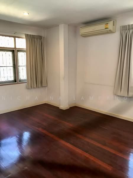 4-BR House, Bangkok, Samsen Nai, Phaya Thai, Bangkok, 4 Bedrooms, 320 sqm, Single Detached House For Sale, by Nicha Na Lampang, 500468808 - DDproperty.com