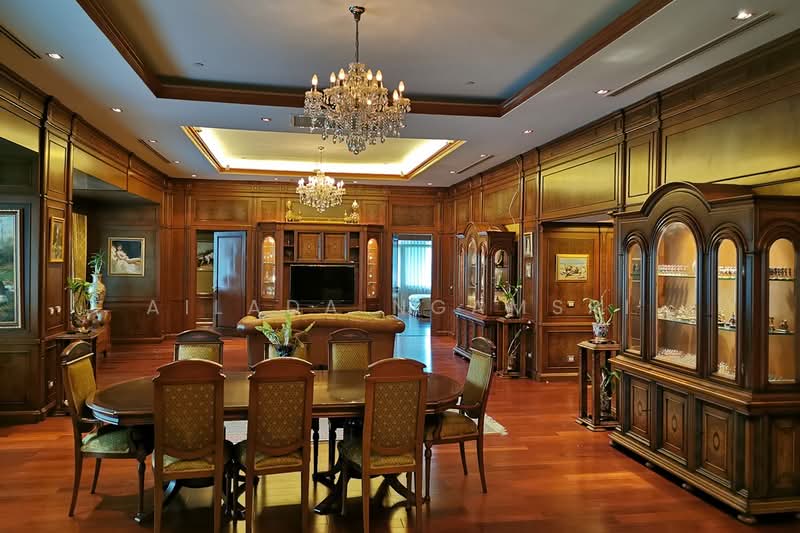 Le Raffine Jambunuda Sukhumvit 31, Bangkok, Sukhumvit 31, Khlongtoei Nua, Watthana, Bangkok, 3 Bedrooms, 401 sqm, Condo For Sale, by Ailada Ngamsri, 500468809 - DDproperty.com