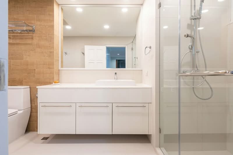 Fifty Fifth Tower, Bangkok, 84 Soi Sukhumvit 55, Sukhumvit Road, Khlong Tan Nua, Watthana, Bangkok, 3 Bedrooms, 225 sqm, Condo For Rent, by Khun Mayuree, 500468838 - DDproperty.com
