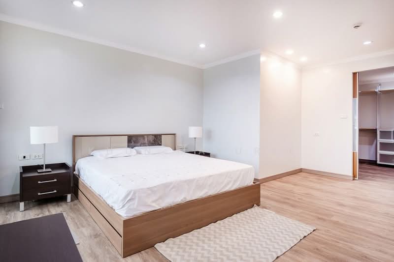 Fifty Fifth Tower, Bangkok, 84 Soi Sukhumvit 55, Sukhumvit Road, Khlong Tan Nua, Watthana, Bangkok, 3 Bedrooms, 225 sqm, Condo For Rent, by Khun Mayuree, 500468838 - DDproperty.com