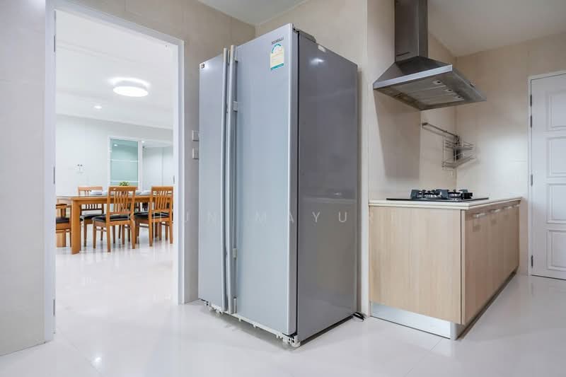 Fifty Fifth Tower, Bangkok, 84 Soi Sukhumvit 55, Sukhumvit Road, Khlong Tan Nua, Watthana, Bangkok, 3 Bedrooms, 225 sqm, Condo For Rent, by Khun Mayuree, 500468838 - DDproperty.com