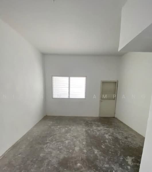 2-BR Townhouse, Bangkok, Khlongtoei Nua, Watthana, Bangkok, 2 Bedrooms, 141 sqm, Townhouse For Sale, by Nicha Na Lampang, 500468841 - DDproperty.com