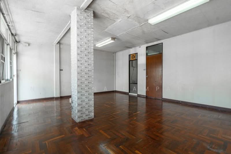 4-BR Townhouse, Bangkok, Thung Maha Mek, Sathon, Bangkok, 4 Bedrooms, 250 sqm, Townhouse For Sale, by Nicha Na Lampang, 500468860 - DDproperty.com
