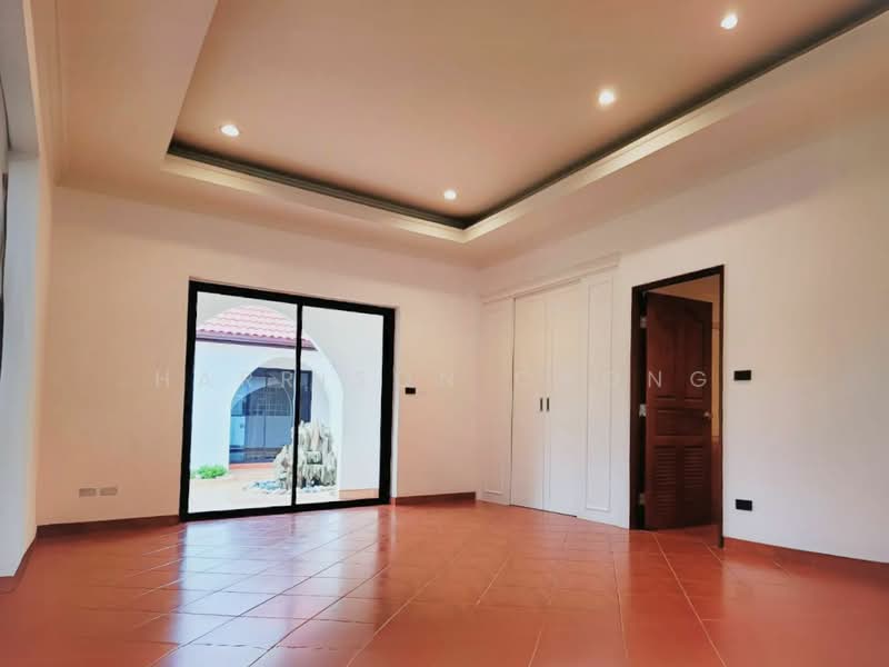4-BR Villa, Chon Buri (Pattaya), Poong, Bang Lamung (Pattaya), Chon Buri (Pattaya), 4 Bedrooms, 800 sqm, Villa For Sale, by Harrison Chong, 500468879 - DDproperty.com