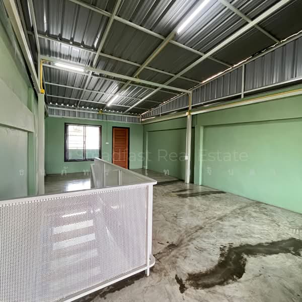 อาคารพาณิชย์ ซอยลาดพร้าว 47, กรุงเทพ, สะพานสอง, วังทองหลาง, กรุงเทพ, 100 ตร.ม., ตึกแถว-อาคารพาณิชย์ ให้เช่า, โดย ธนภัทร ไทยจินดา, 500468885 - DDproperty.com