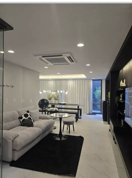 ขายบ้านหรู 3 ห้องนอน ลาดพร้าว ใกล้ Central EastVille มีเพียง 4 ยูนิต, กรุงเทพ, ลาดพร้าว, กรุงเทพ, 245 ตร.ม., บ้านเดี่ยว ขาย, โดย Fazwaz (Thailand) Co., Ltd., 500468888 - DDproperty.com