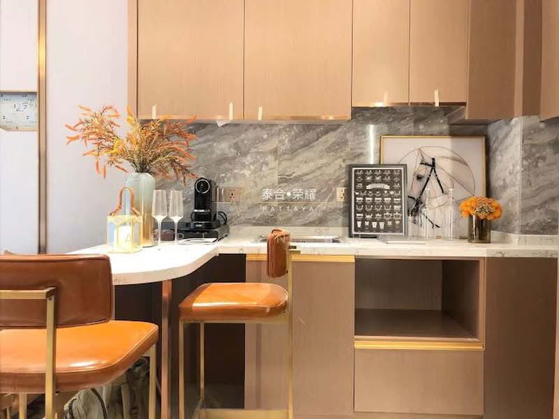 Glory Condominium, Chiang Mai, 93 Changpuak Rd, Sri Phum, Muang Chiang Mai, Chiang Mai, 2 Bedrooms, 91 sqm, Condo For Sale, by Harrison Chong, 500468890 - DDproperty.com