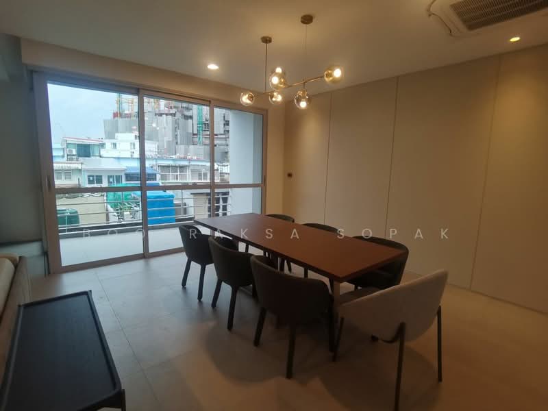 Chaiyapruk Place, Bangkok, Udomsuk, Phra Kanong Nua, Watthana, Bangkok, 2 Bedrooms, 150 sqm, Condo For Rent, by Boonraksa Sopak, 500468919 - DDproperty.com