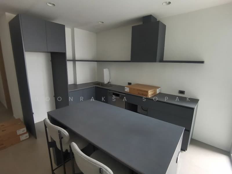 Chaiyapruk Place, Bangkok, Udomsuk, Phra Kanong Nua, Watthana, Bangkok, 2 Bedrooms, 150 sqm, Condo For Rent, by Boonraksa Sopak, 500468919 - DDproperty.com