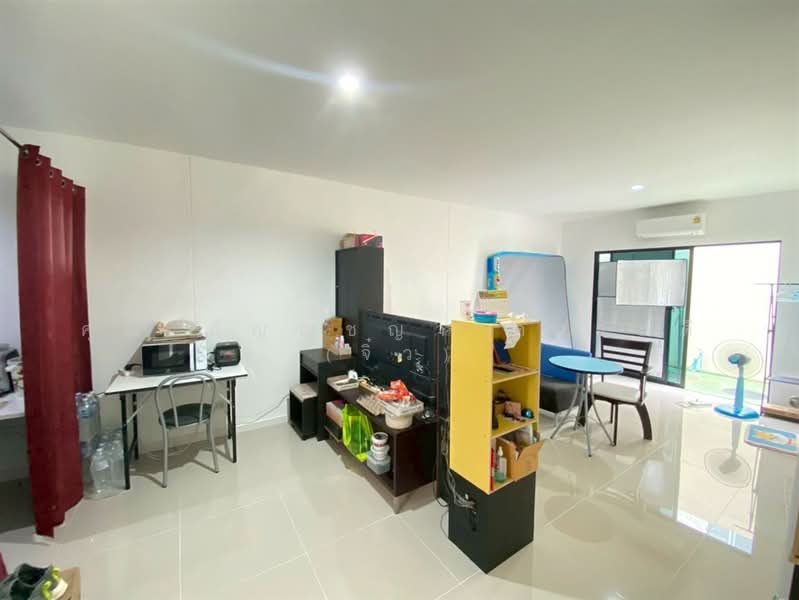 เอ็ม ไลฟ์ ลำลูกกา-คลอง 4 (M Life Lamlukka-Klong 4), Pathum Thani, ถนนพระองค์เจ้าสายคลอง4, Lat Sawai, Lam Luk Ka, Pathum Thani, 3 Bedrooms, 123 sqm, Townhouse For Sale, by คุณ กัญญ์ชญา คารมดี (จิ๋ว), 500468920 - DDproperty.com