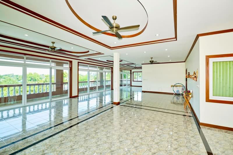undefined, Chon Buri (Pattaya), Poong, Bang Lamung (Pattaya), Chon Buri (Pattaya), 6 Bedrooms, 780 sqm, Villa For Sale, by Harrison Chong, 500468923 - DDproperty.com