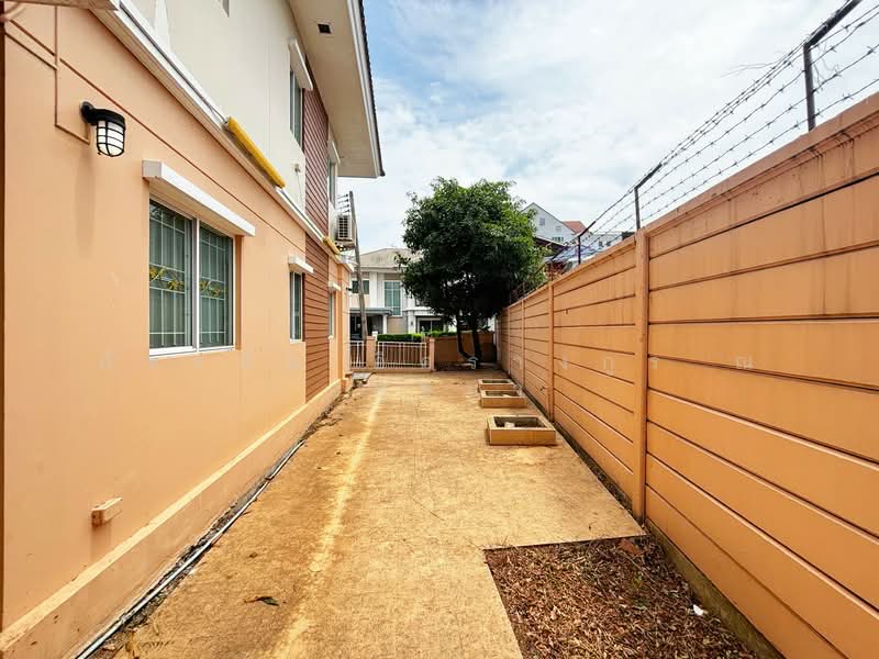 Prueksa Village 17, Pathum Thani, Bang Yitho, Thanyaburi, Pathum Thani, 4 Bedrooms, 233 sqm, Single Detached House For Sale, by ภัทรนัน อิศรางกูร ณ อยุธยา, 500468926 - DDproperty.com