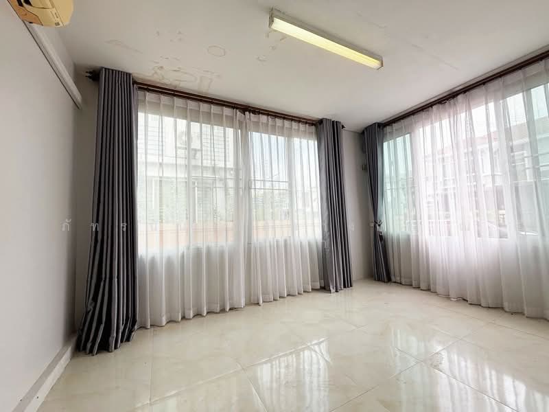 Prueksa Village 17, Pathum Thani, Bang Yitho, Thanyaburi, Pathum Thani, 4 Bedrooms, 233 sqm, Single Detached House For Sale, by ภัทรนัน อิศรางกูร ณ อยุธยา, 500468926 - DDproperty.com