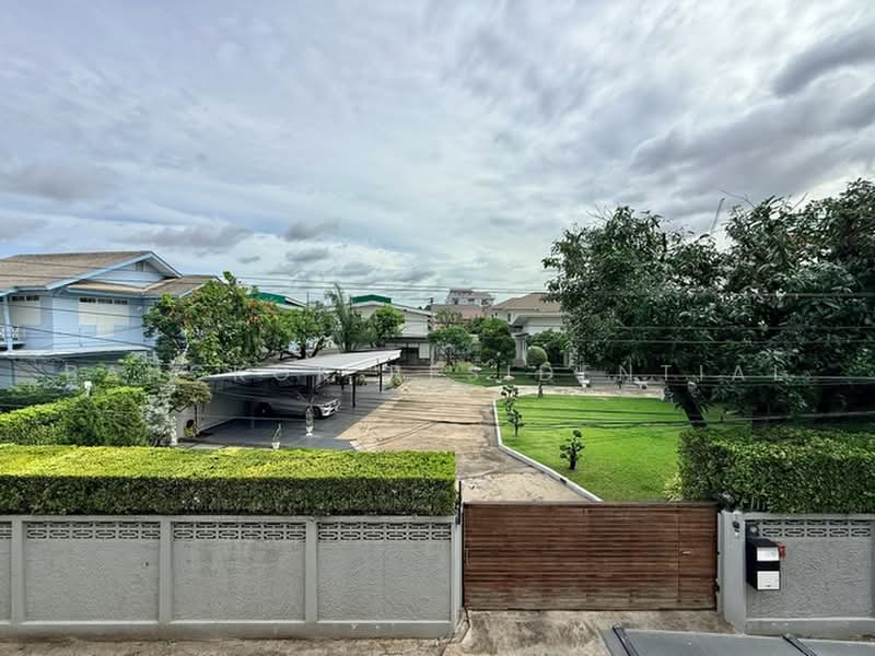 Regent 71 Place, Bangkok, Phra Kanong Nua, Watthana, Bangkok, 5 Bedrooms, 350 sqm, Townhouse For Rent, by Bangkok Residential, 500468944 - DDproperty.com