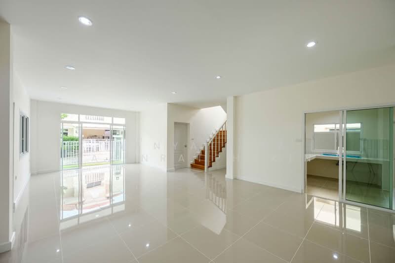 Prinyada Light Rama 5, Nonthaburi, Ratchapruek Road, Bang Krang, Muang Nonthaburi, Nonthaburi, 4 Bedrooms, 145 sqm, Single Detached House For Sale, by Thanyathita Nalinratphokin, 500468986 - DDproperty.com