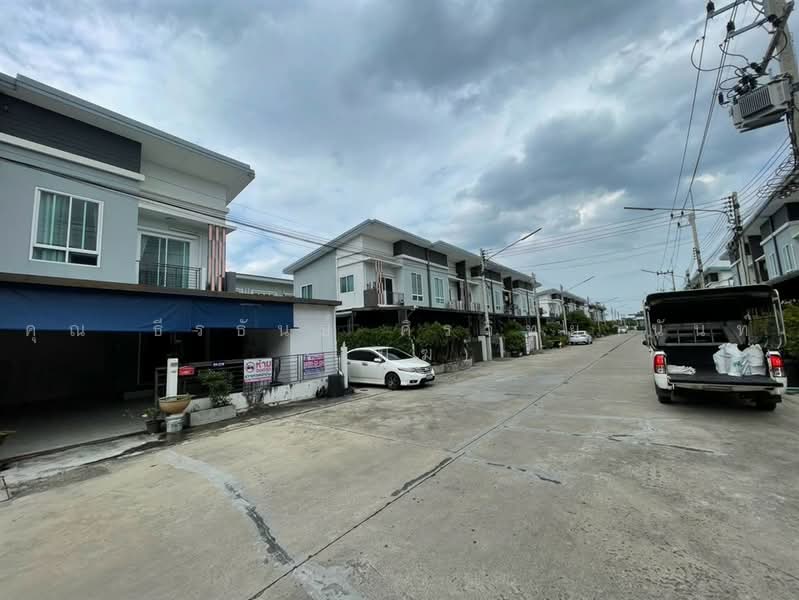 Perfect Zone Rangsit Klong 3 : เพอร์เฟค โซน รังสิต คลอง 3, ปทุมธานี, ถนนเลียบคลองสาม, คลองสาม, คลองหลวง, ปทุมธานี, 130 ตร.ม., ทาวน์เฮ้าส์ ขาย, โดย คุณ ธีรธันย์ ศิรวิทยานันท์ (เมฆ), 500469008 - DDproperty.com