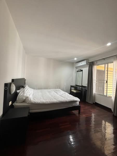 Charktip Court, Bangkok, 62 Soi Sukhumvit 51, Khlongtoei Nua, Watthana, Bangkok, 2 Bedrooms, 120 sqm, Apartment For Rent, by Pensasi Ongphichetmetha, 500469010 - DDproperty.com