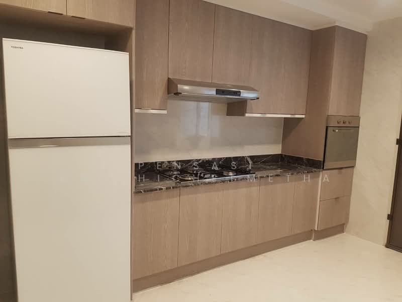 Raj Mansion, Bangkok, 31-33 Soi Sukhumvit 20, Khlong Toei, Bangkok, 4 Bedrooms, 380 sqm, Apartment For Rent, by Pensasi Ongphichetmetha, 500469019 - DDproperty.com