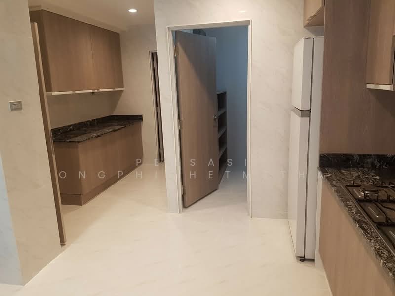Raj Mansion, Bangkok, 31-33 Soi Sukhumvit 20, Khlong Toei, Bangkok, 4 Bedrooms, 380 sqm, Apartment For Rent, by Pensasi Ongphichetmetha, 500469019 - DDproperty.com
