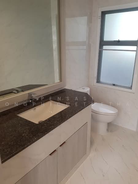 Raj Mansion, Bangkok, 31-33 Soi Sukhumvit 20, Khlong Toei, Bangkok, 4 Bedrooms, 380 sqm, Apartment For Rent, by Pensasi Ongphichetmetha, 500469019 - DDproperty.com