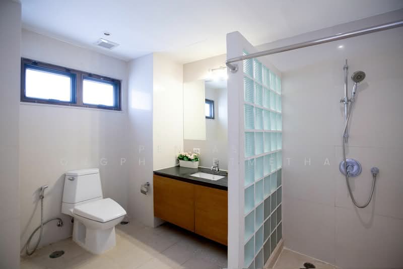 Baan Sawasdee, Bangkok, 42-1 Soi Sukhumvit 31, Khlongtoei Nua, Watthana, Bangkok, 4 Bedrooms, 378 sqm, Apartment For Rent, by Pensasi Ongphichetmetha, 500469024 - DDproperty.com