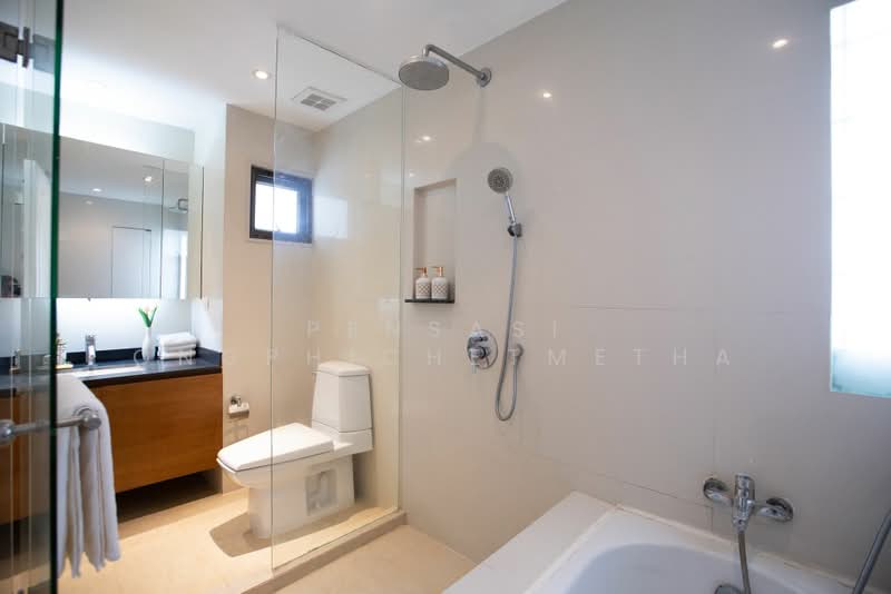 Baan Sawasdee, Bangkok, 42-1 Soi Sukhumvit 31, Khlongtoei Nua, Watthana, Bangkok, 4 Bedrooms, 378 sqm, Apartment For Rent, by Pensasi Ongphichetmetha, 500469024 - DDproperty.com