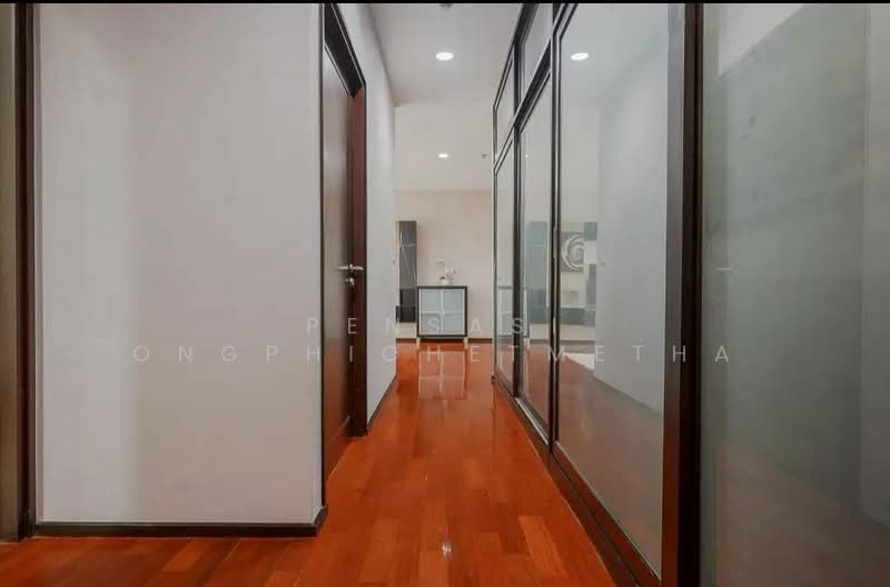 Noble Ora, Bangkok, Soi Sukhumvit 55, Sukhumvit Road, Khlong Tan Nua, Watthana, Bangkok, 2 Bedrooms, 108 sqm, Condo For Rent, by Pensasi Ongphichetmetha, 500469072 - DDproperty.com
