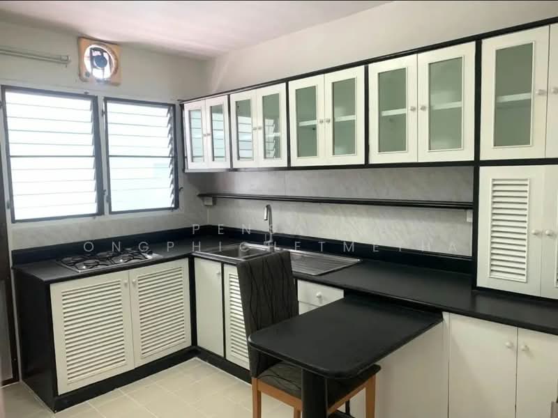 The Waterford Thonglor 11, Bangkok, 219 Soi Thonglor Sukhumvit Road, Khlong Tan Nua, Watthana, Bangkok, 3 Bedrooms, 193 sqm, Condo For Rent, by Pensasi Ongphichetmetha, 500469077 - DDproperty.com
