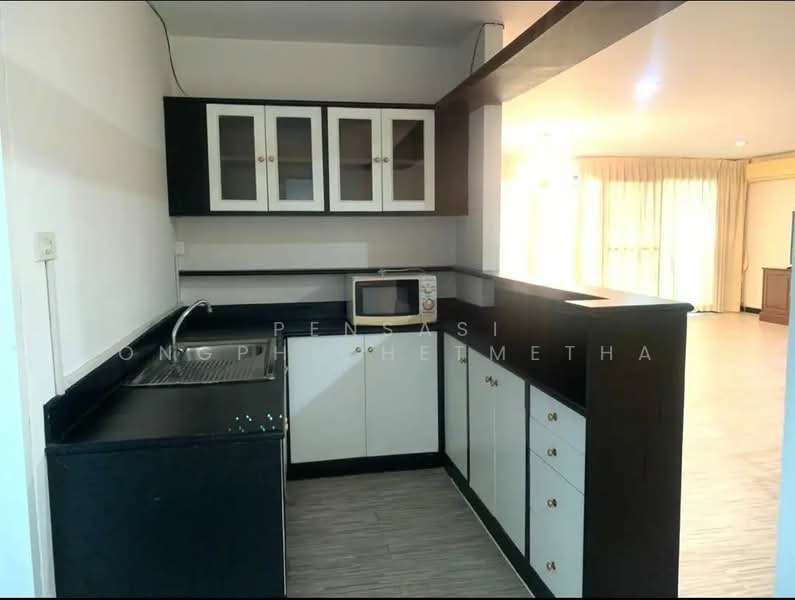 The Waterford Thonglor 11, Bangkok, 219 Soi Thonglor Sukhumvit Road, Khlong Tan Nua, Watthana, Bangkok, 3 Bedrooms, 193 sqm, Condo For Rent, by Pensasi Ongphichetmetha, 500469077 - DDproperty.com